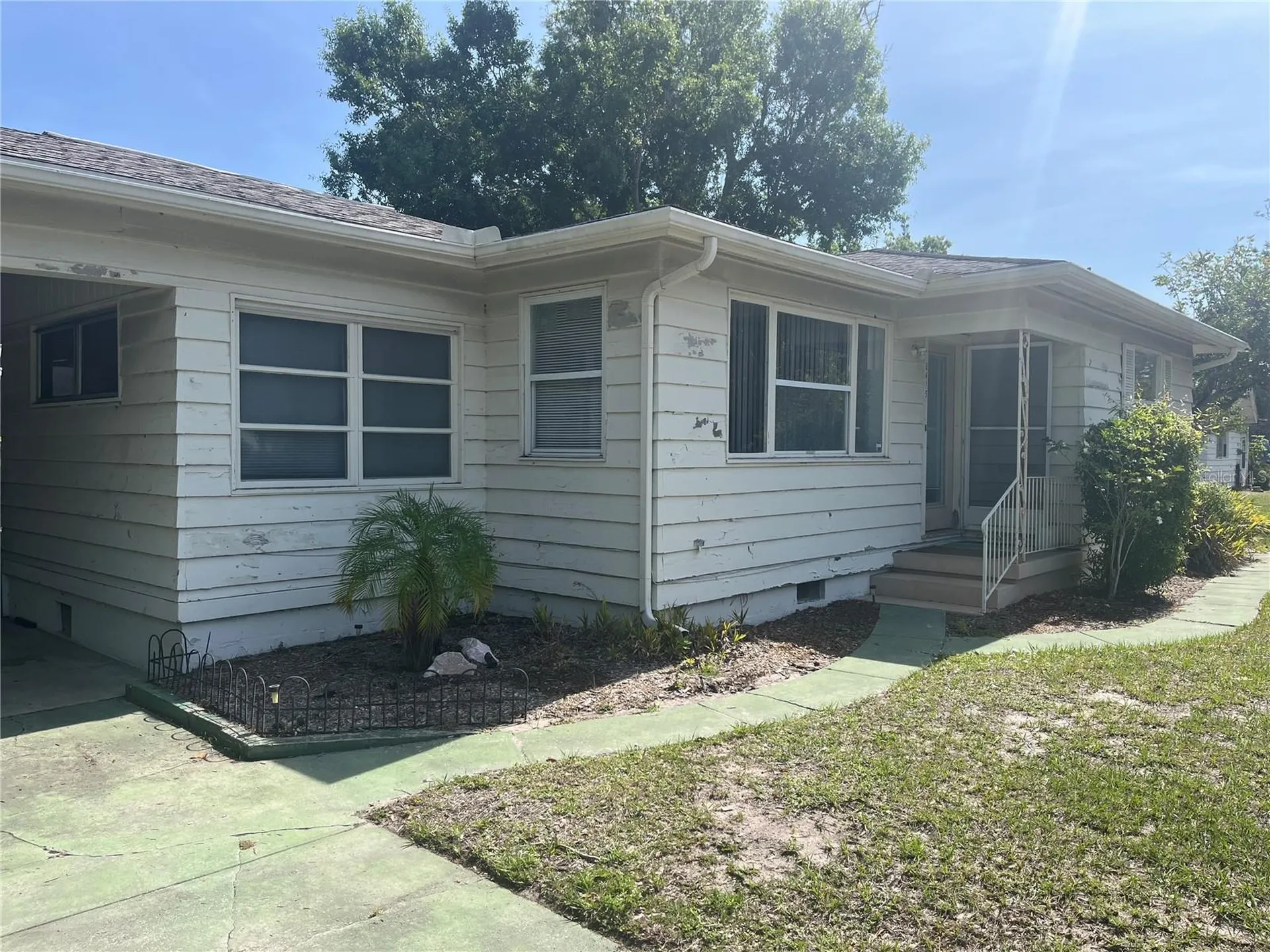2415 Pelican Drive Sarasota FL 34237