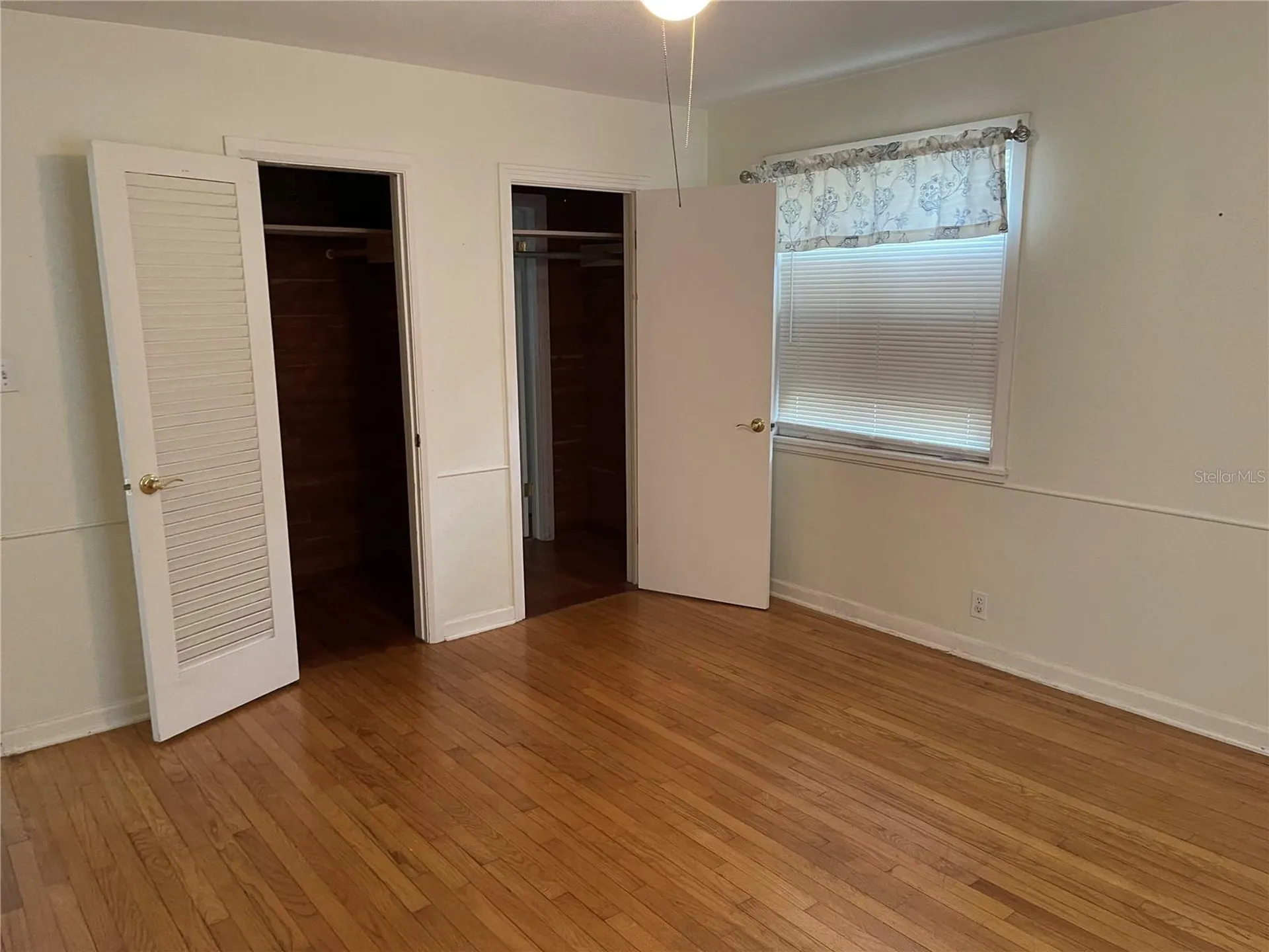 2415 Pelican Drive Sarasota FL 34237