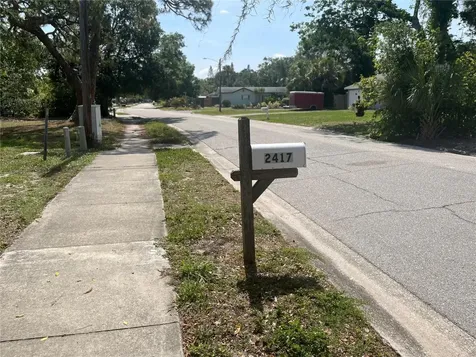 2415 Pelican Drive Sarasota FL 34237