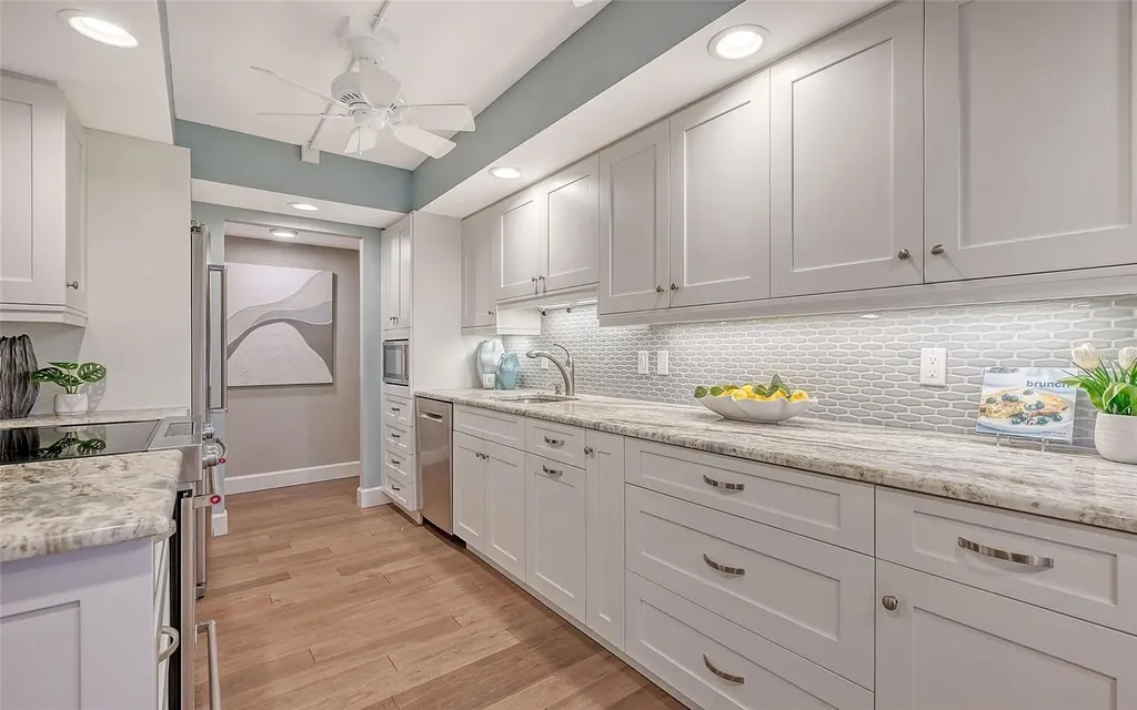 1750 Benjamin Franklin Drive Sarasota FL 34236