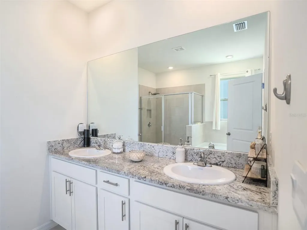 5464 Flint Hills Drive Wimauma FL 33598