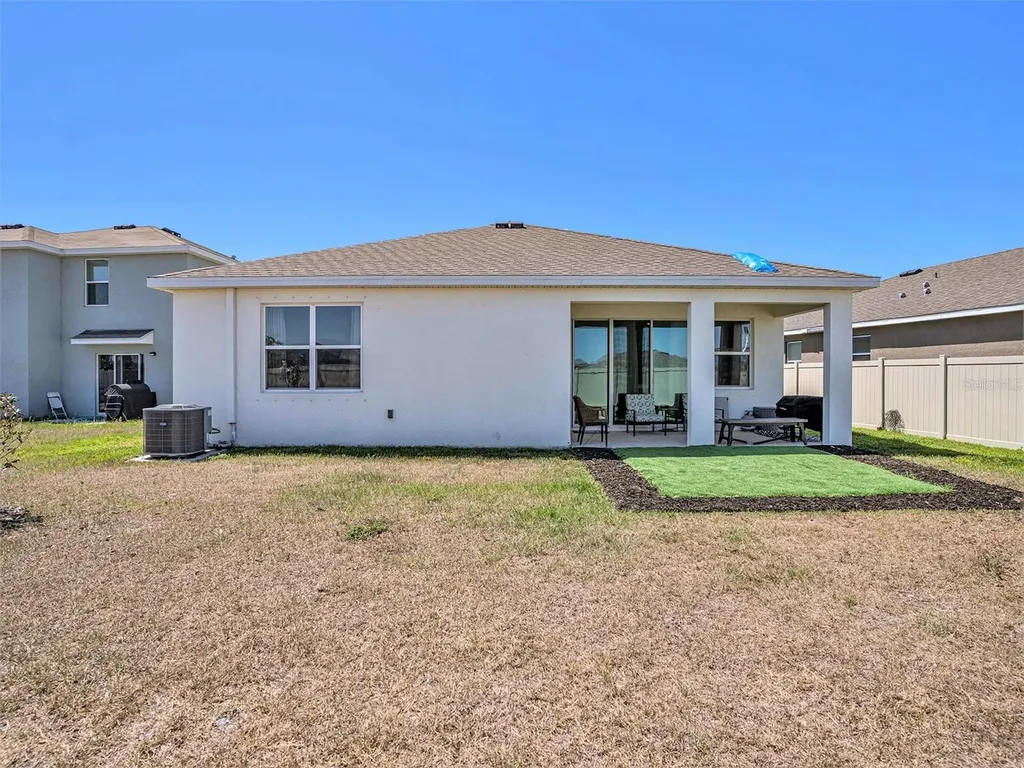5464 Flint Hills Drive Wimauma FL 33598