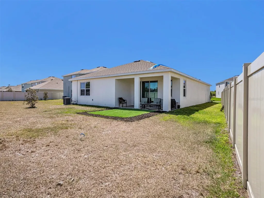 5464 Flint Hills Drive Wimauma FL 33598