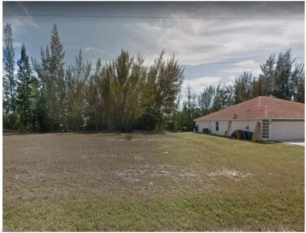 3615 NE 9th Avenue Cape Coral FL 33909