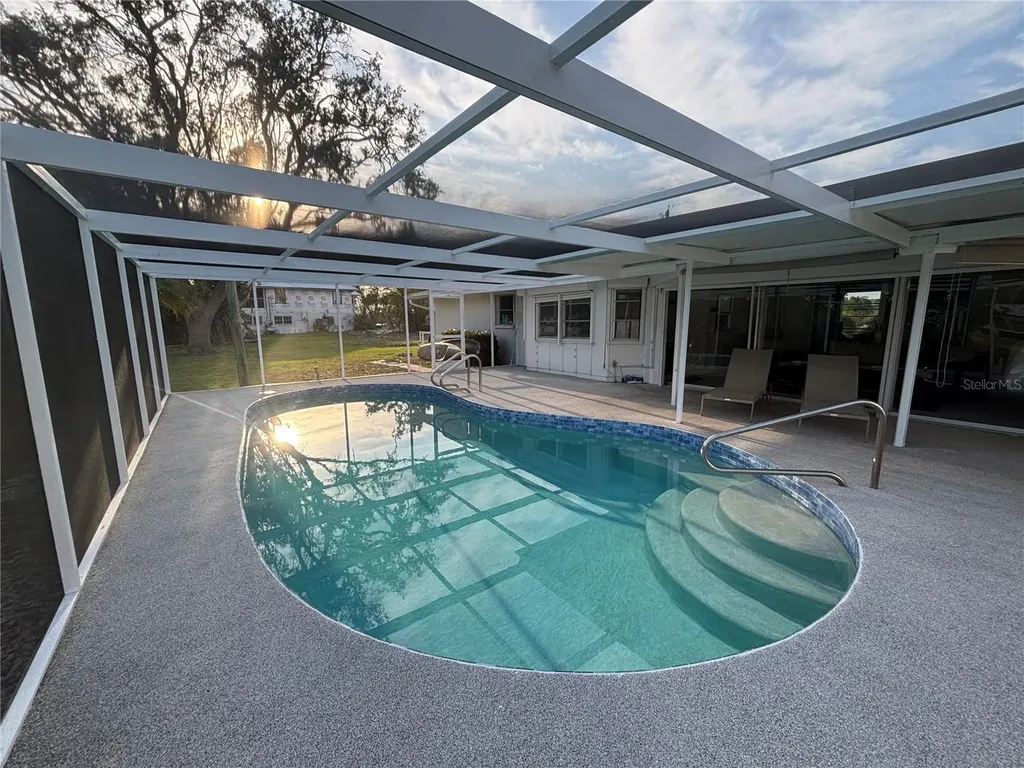 4411 Dolphin Lane Palmetto FL 34221