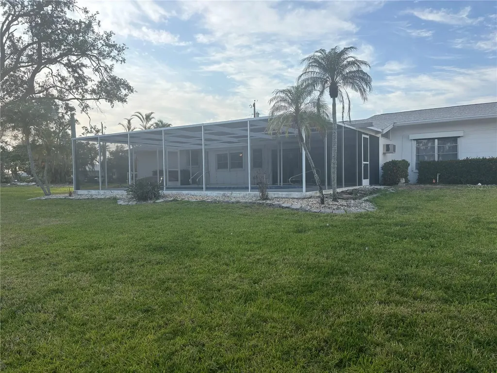 4411 Dolphin Lane Palmetto FL 34221