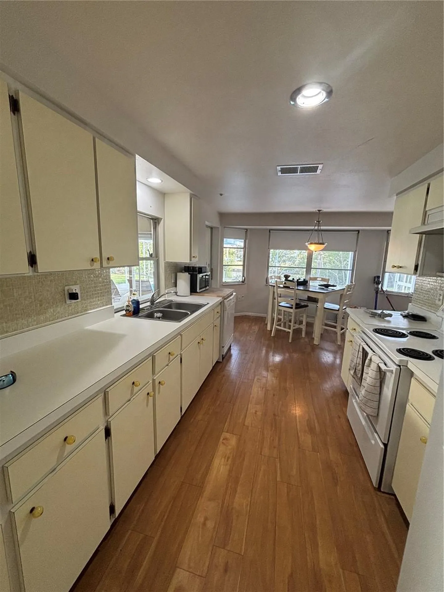 4411 Dolphin Lane Palmetto FL 34221