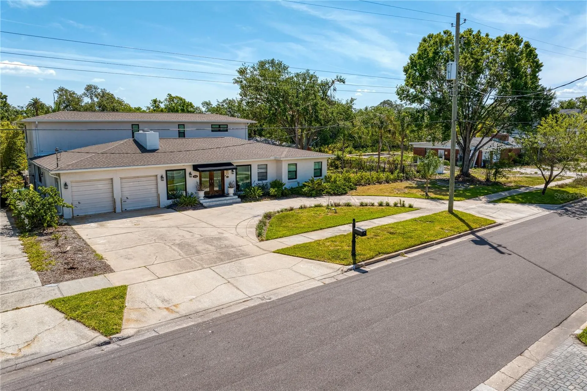 2614 S Dundee Street Tampa FL 33629