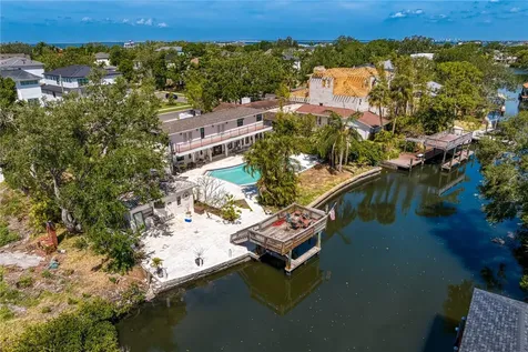 2614 S Dundee Street Tampa FL 33629