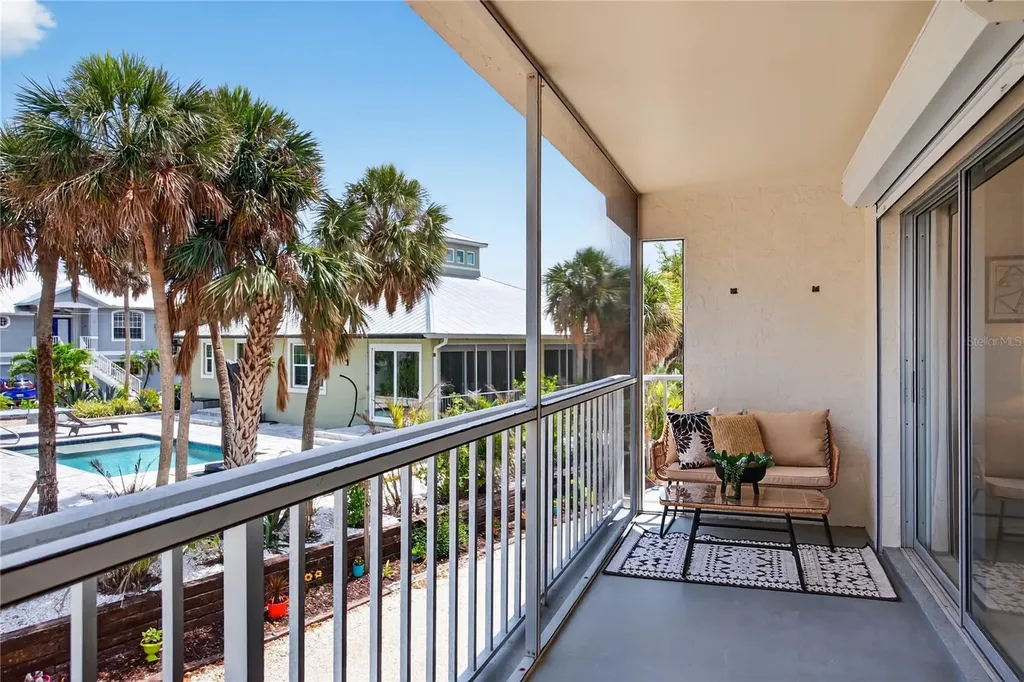 5031 N Beach Road Englewood FL 34223