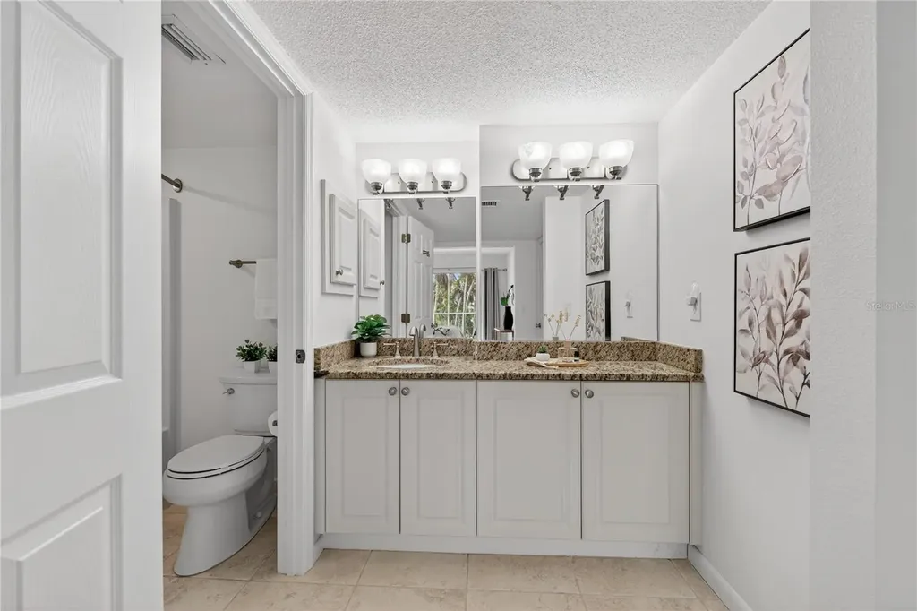 5031 N Beach Road Englewood FL 34223