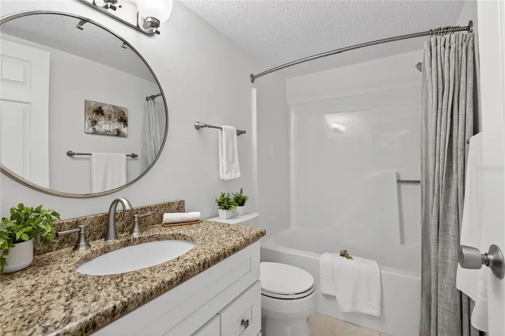 5031 N Beach Road Englewood FL 34223