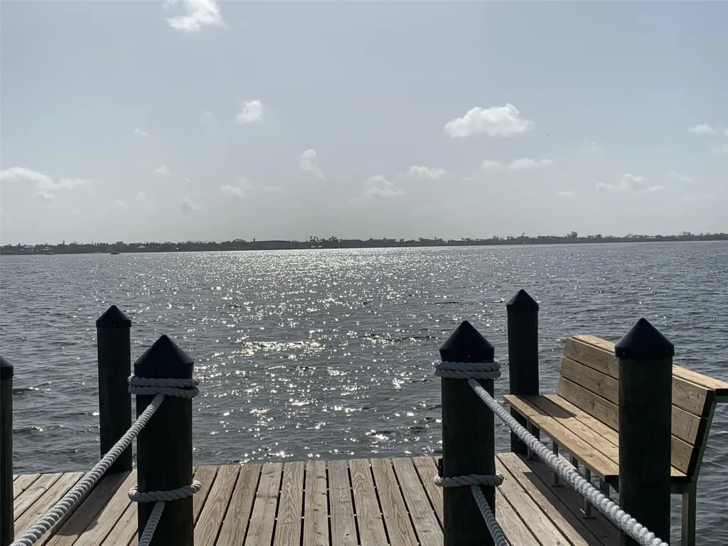 5031 N Beach Road Englewood FL 34223