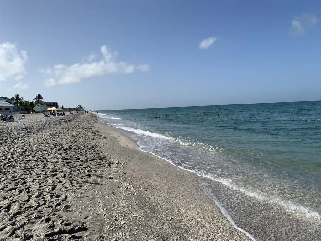 5031 N Beach Road Englewood FL 34223