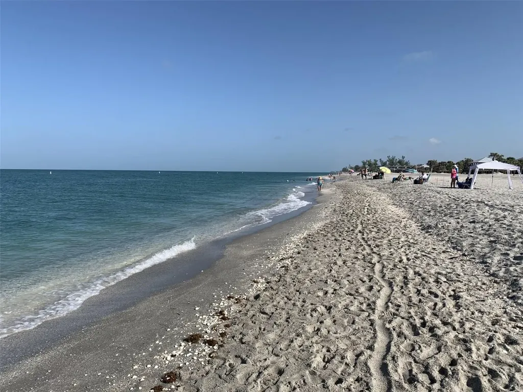 5031 N Beach Road Englewood FL 34223