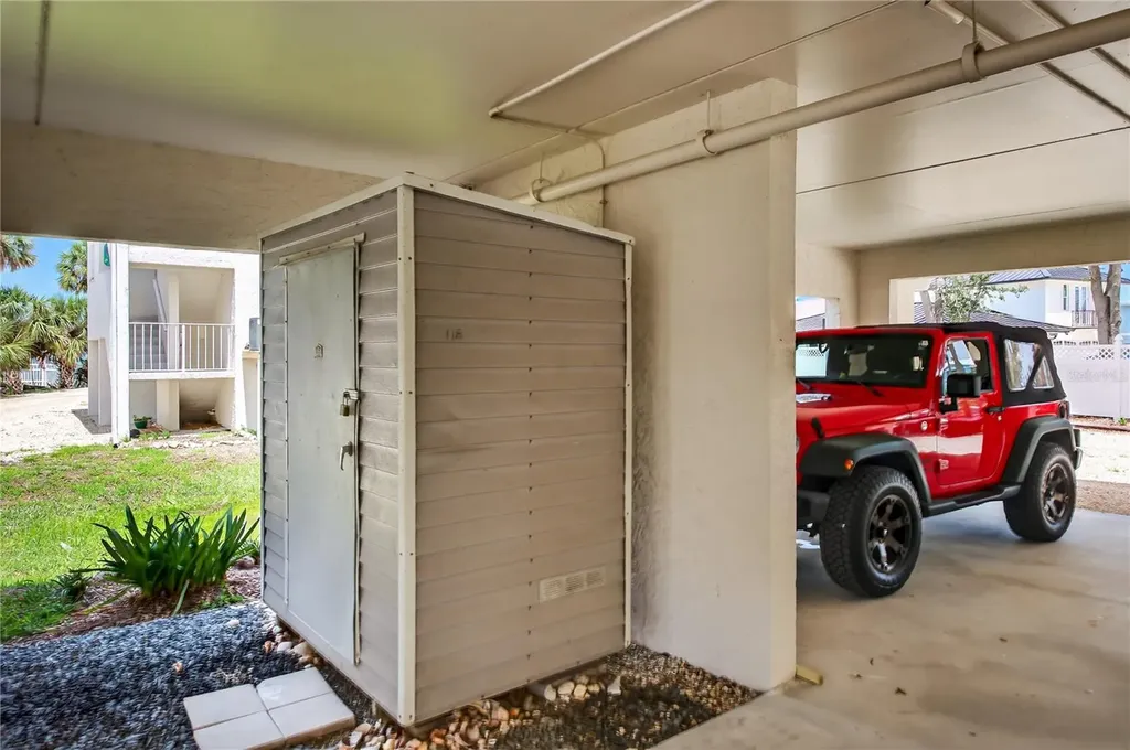 5031 N Beach Road Englewood FL 34223