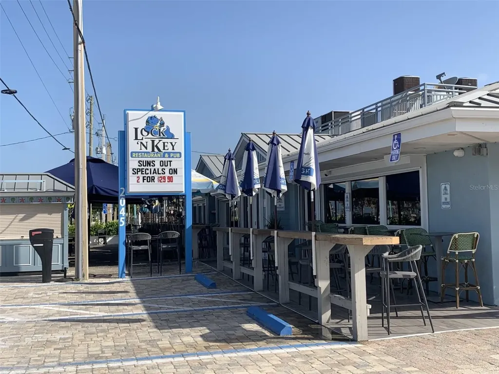 5031 N Beach Road Englewood FL 34223