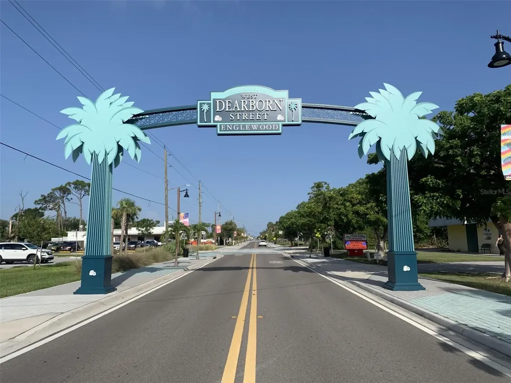 5031 N Beach Road Englewood FL 34223