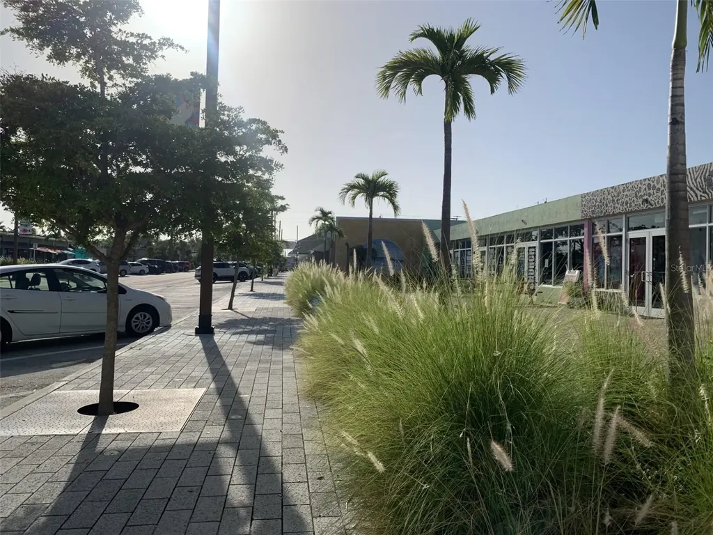 5031 N Beach Road Englewood FL 34223