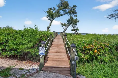5031 N Beach Road Englewood FL 34223