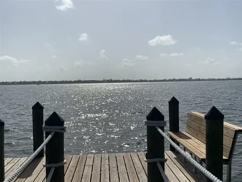 5031 N Beach Road Englewood FL 34223