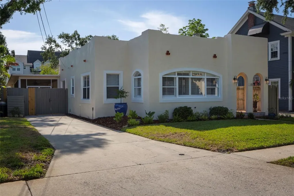 1606 S Arrawana Avenue Tampa FL 33629