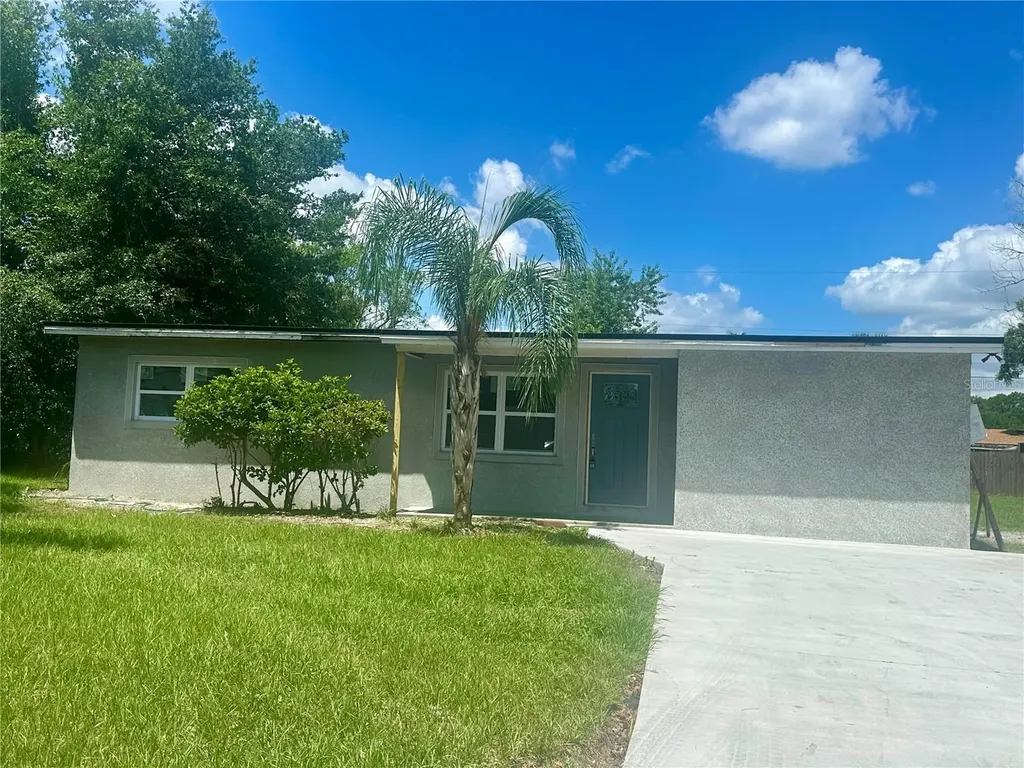 2514 Highlawn Avenue Sanford FL 32773