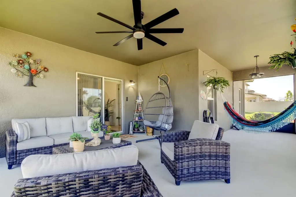 12407 Hilltop Farms Drive Dade City FL 33525