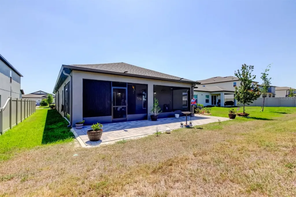 12407 Hilltop Farms Drive Dade City FL 33525