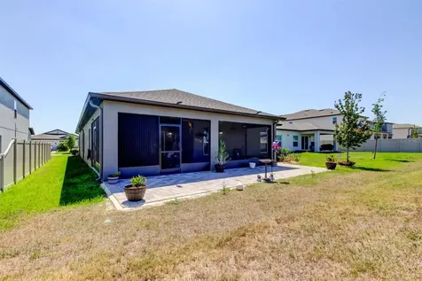 12407 Hilltop Farms Drive Dade City FL 33525