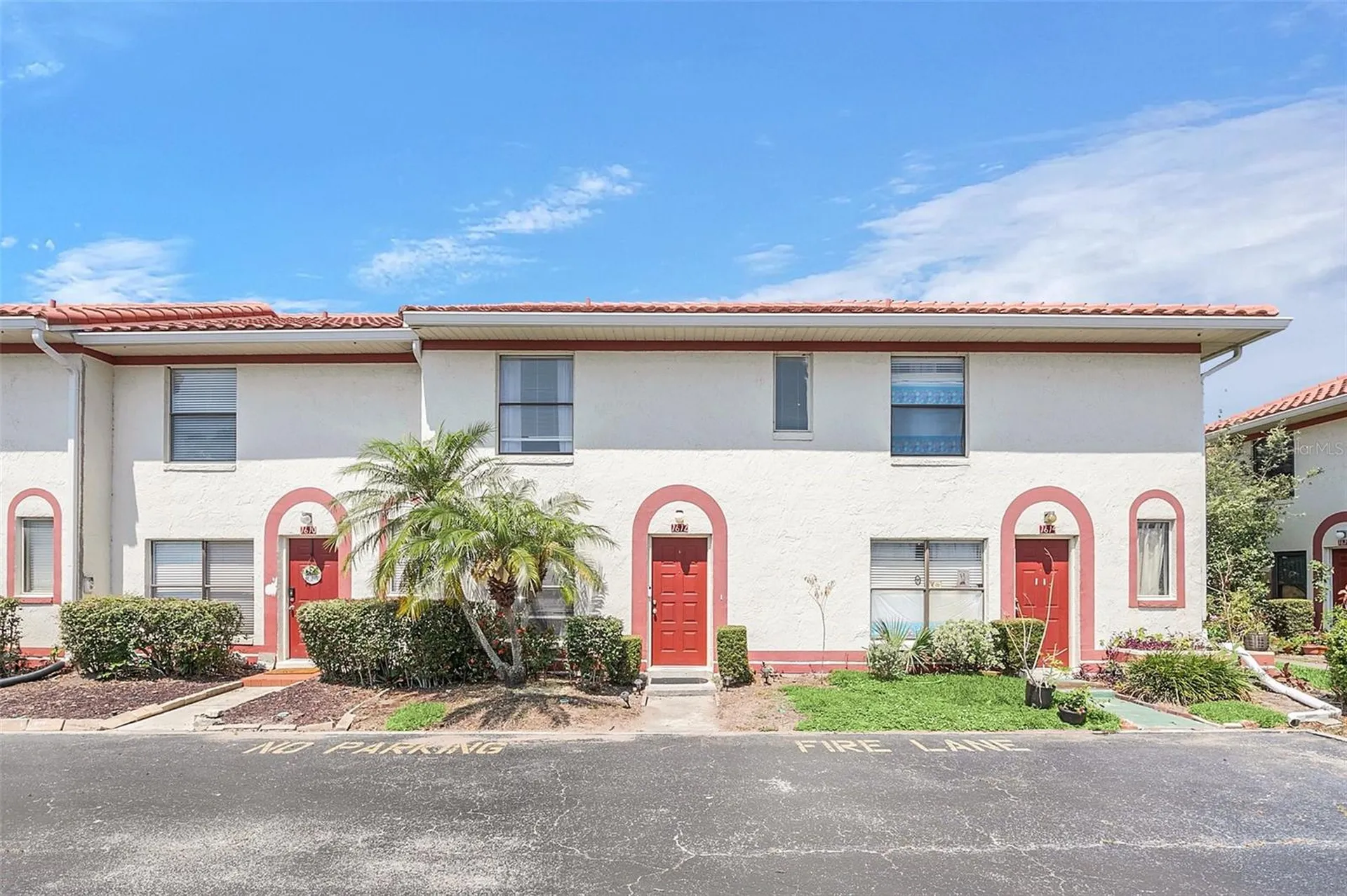 1612 Sandy Point Square Orlando FL 32807