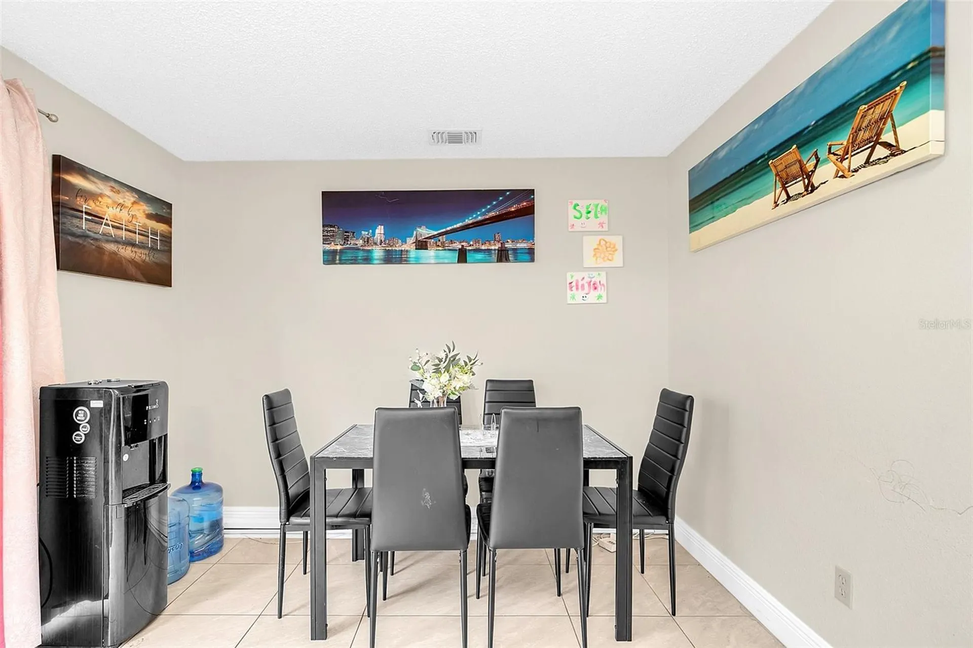 1612 Sandy Point Square Orlando FL 32807