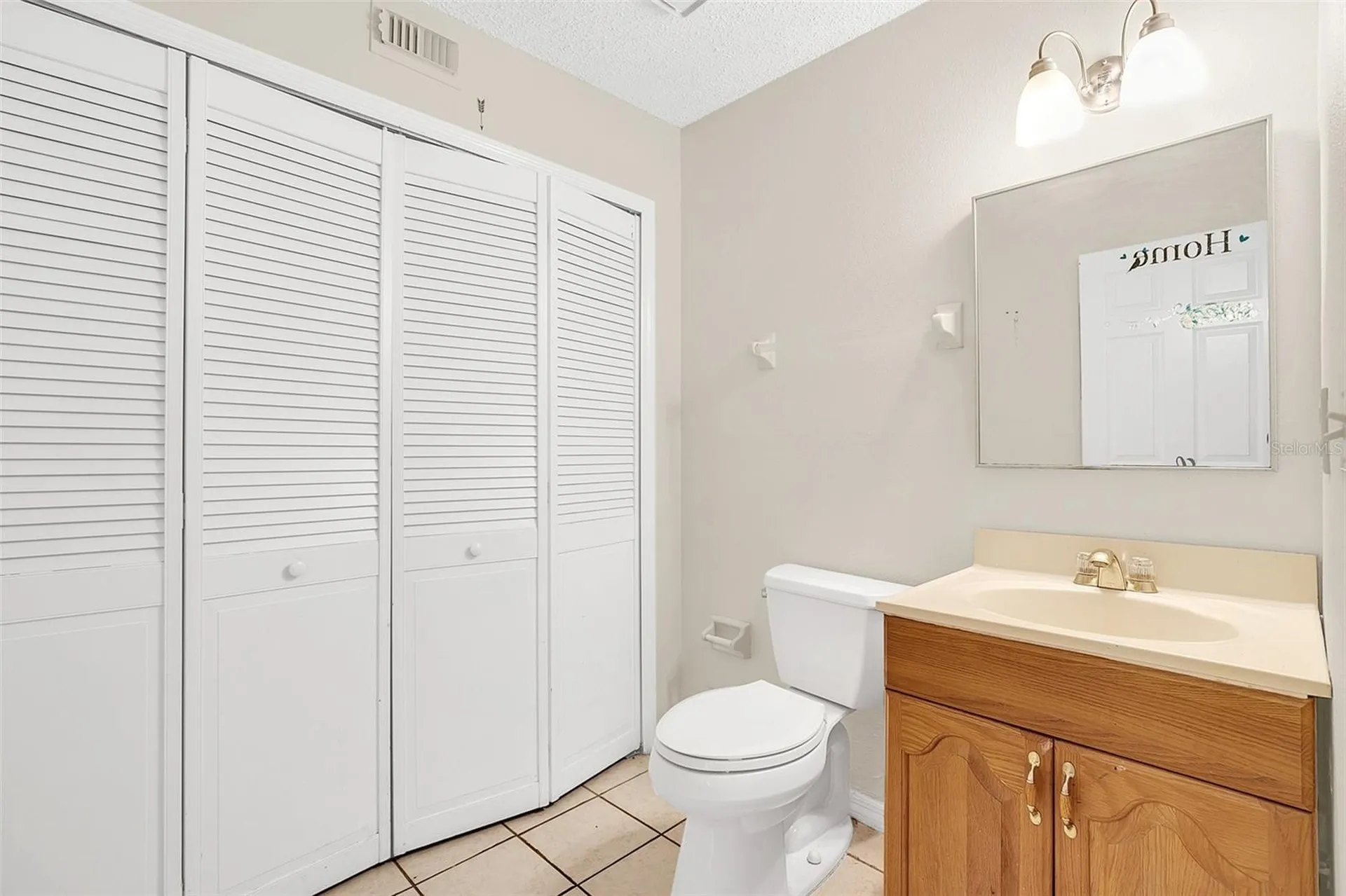 1612 Sandy Point Square Orlando FL 32807