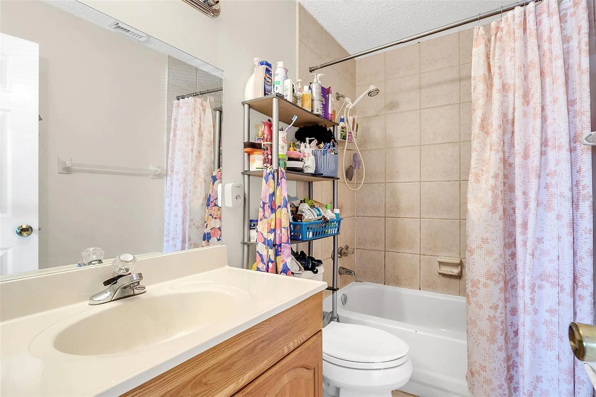 1612 Sandy Point Square Orlando FL 32807
