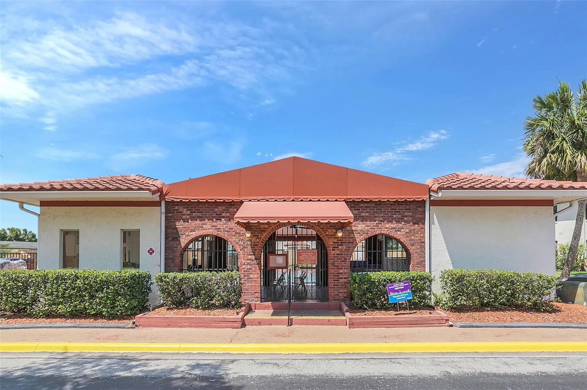 1612 Sandy Point Square Orlando FL 32807