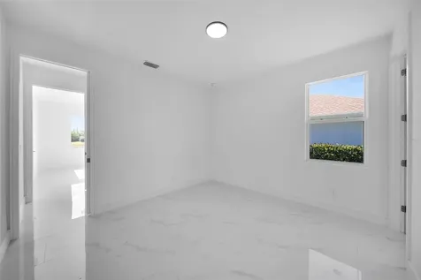 2813 NW 41st Avenue Cape Coral FL 33993