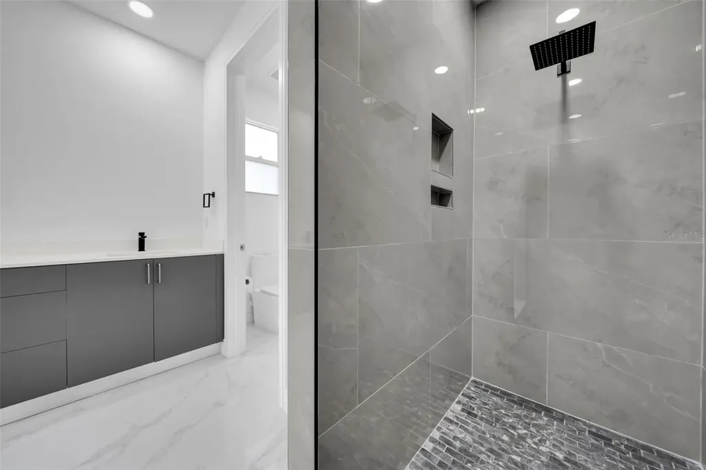 1234 NW 36th Avenue Cape Coral FL 33993