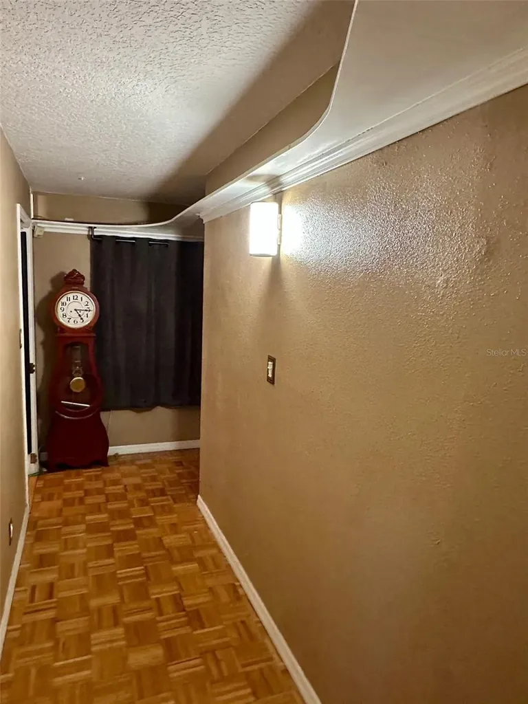 300 Broadview Avenue Altamonte Springs FL 32701