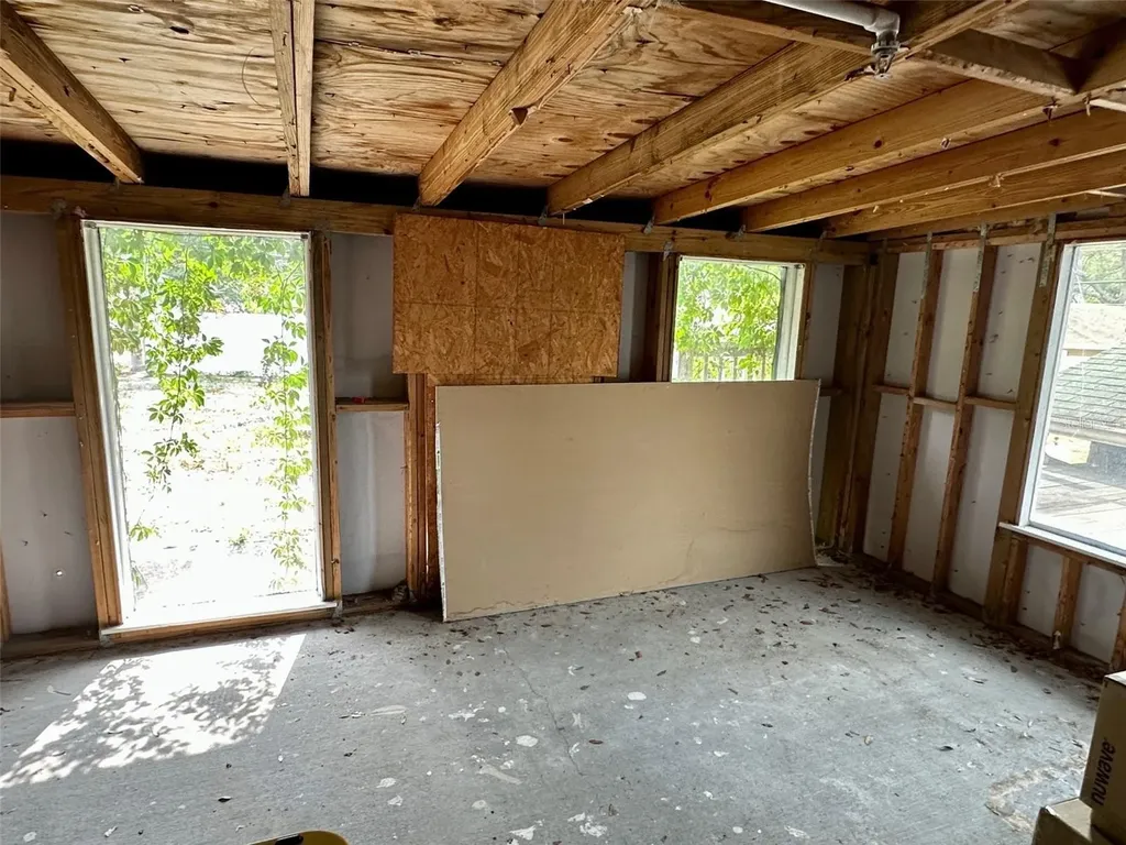 300 Broadview Avenue Altamonte Springs FL 32701