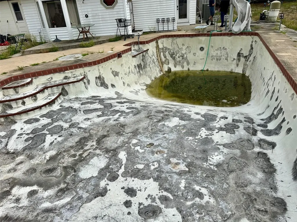 300 Broadview Avenue Altamonte Springs FL 32701