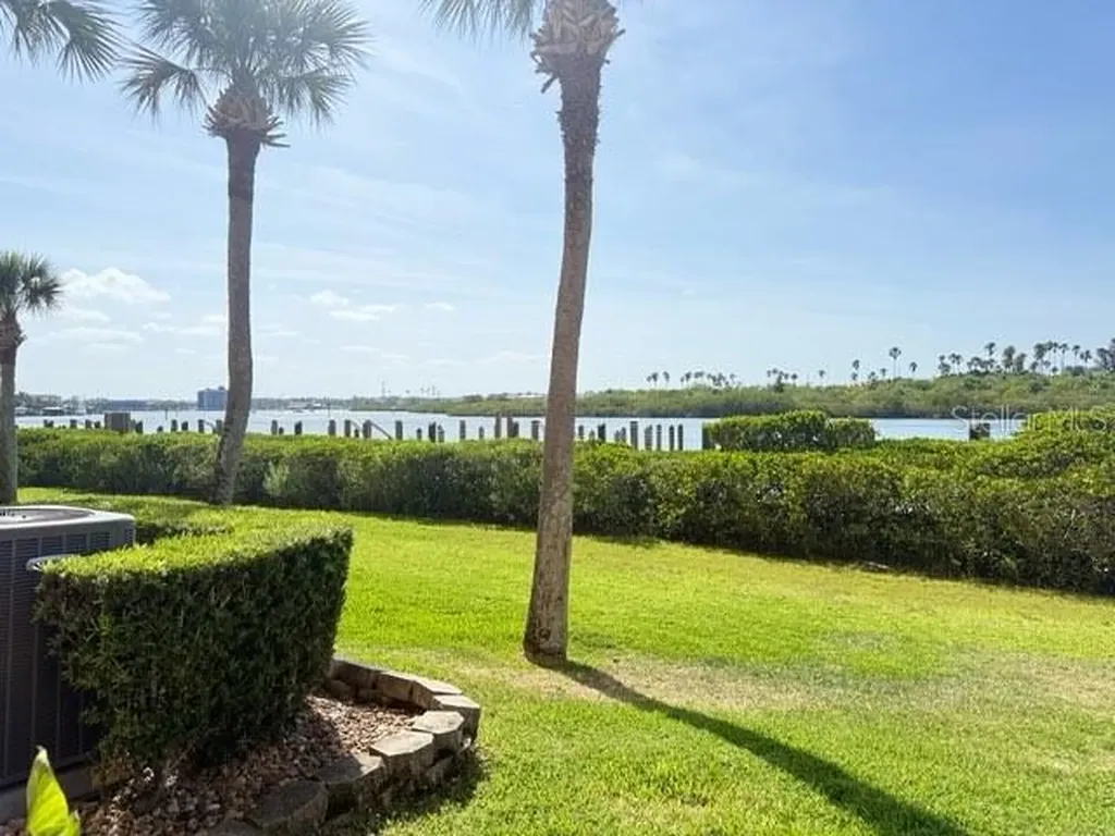 460 Bouchelle Drive New Smyrna Beach FL 32169
