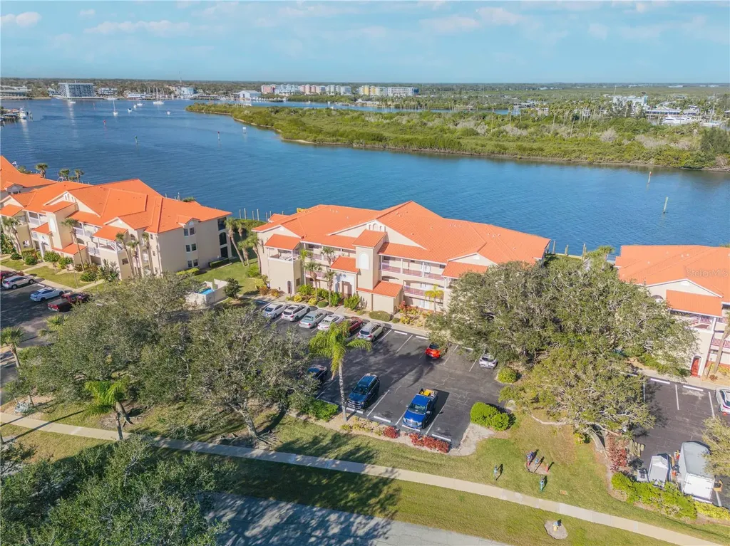 460 Bouchelle Drive New Smyrna Beach FL 32169