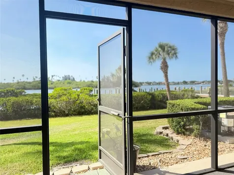 460 Bouchelle Drive New Smyrna Beach FL 32169