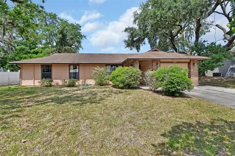 416 N Blue Lake Terrace Deland FL 32724