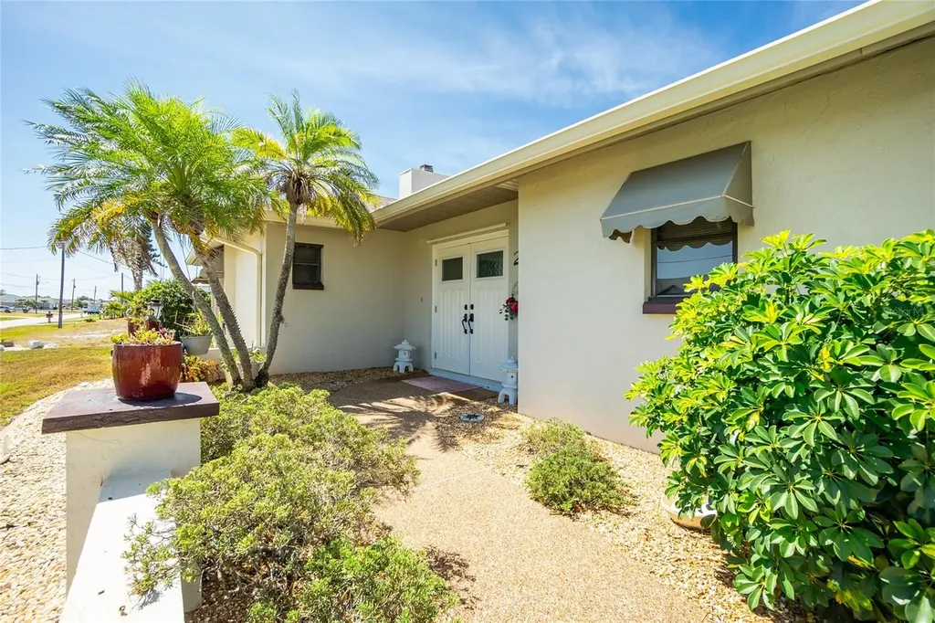 204 Bunker Road Rotonda West FL 33947