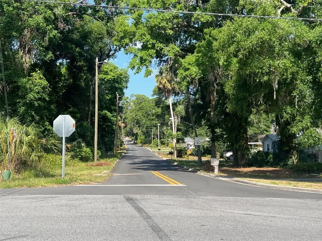 W Taylor Road Deland FL 32720