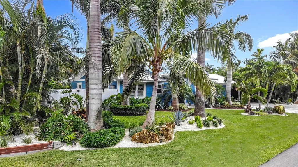 403 75th Street Holmes Beach FL 34217