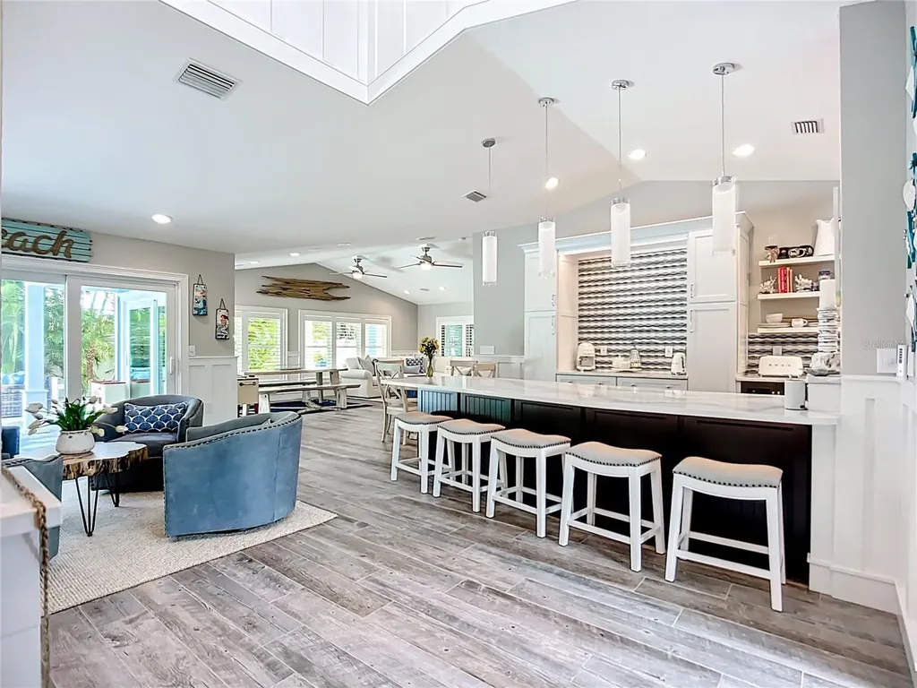 403 75th Street Holmes Beach FL 34217
