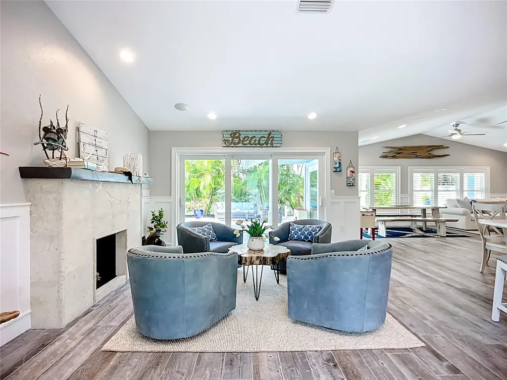 403 75th Street Holmes Beach FL 34217