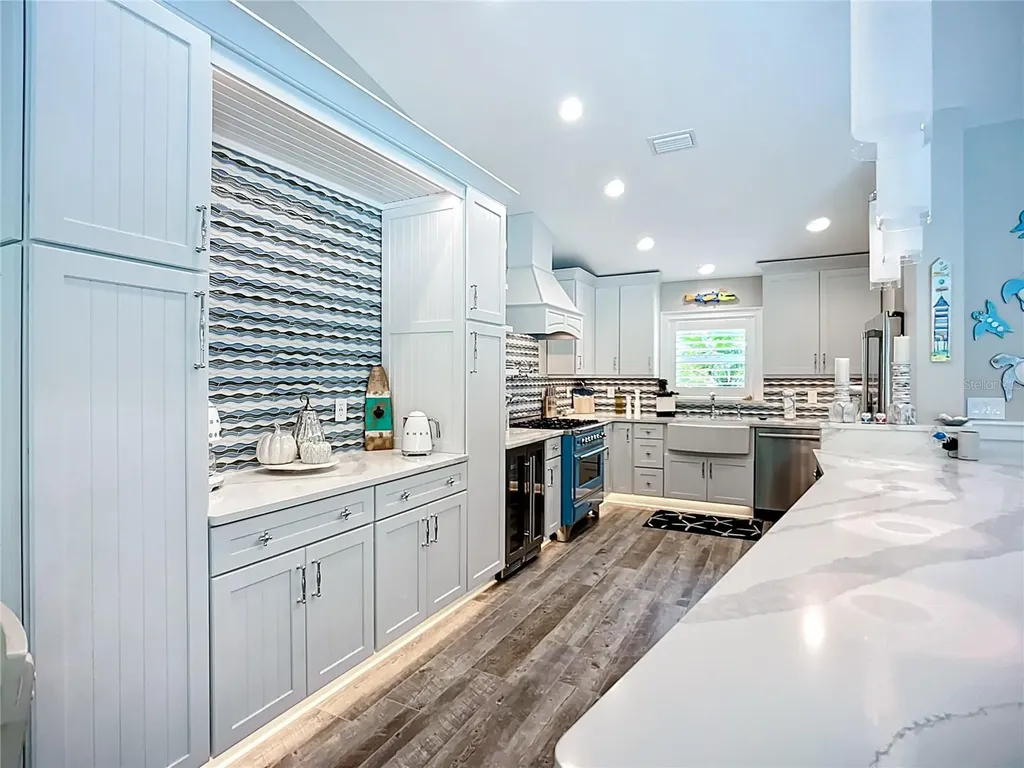 403 75th Street Holmes Beach FL 34217